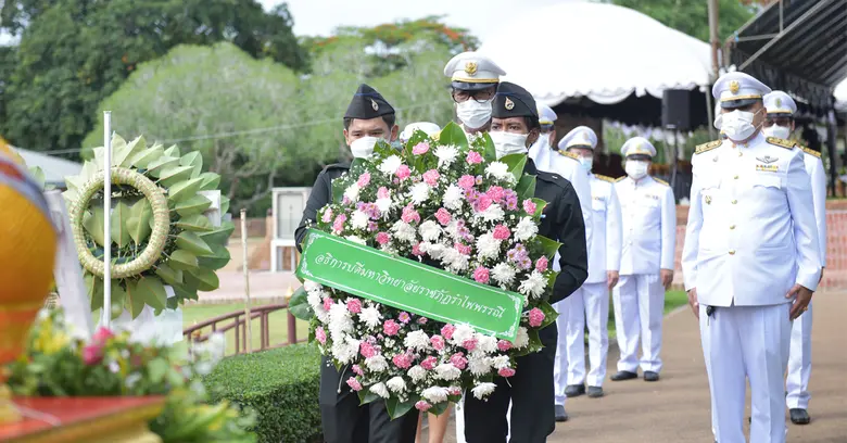 คณะผู้บริหาร คณาจารย์ ร่วมพิธีบำเพ็ญกุศลแ...