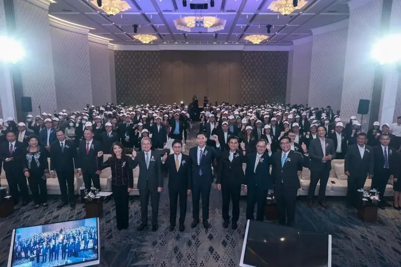 ถอดรหัส กนอ. เปิดตัวโลโก้รอง "I-EA-T Elevation" พลิกโฉมอุตสาหกรรมไทยสู่ความยั่งยืน! การนิคมอุตสาหกรรมแห่งประเทศไทย (กนอ.) เปิดตัวตราสัญลักษณ์รอง "I-EA-T Elevation" ผ่านเครื่องหมาย "Infinity"