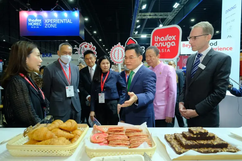 พาณิชย์ชูนโยบาย "อาหารไทย อาหารโลก" รองรับประชากรโลกที่เพิ่มขึ้น ใช้หลัก "รัฐหนุน เอกชนนำ" และส่งเสริม "ซอฟต์พาวเวอร์" พร้อมดึงผู้ซื้อจากทั่วโลกร่วมงาน "THAIFEX - ANUGA ASIA 2023"