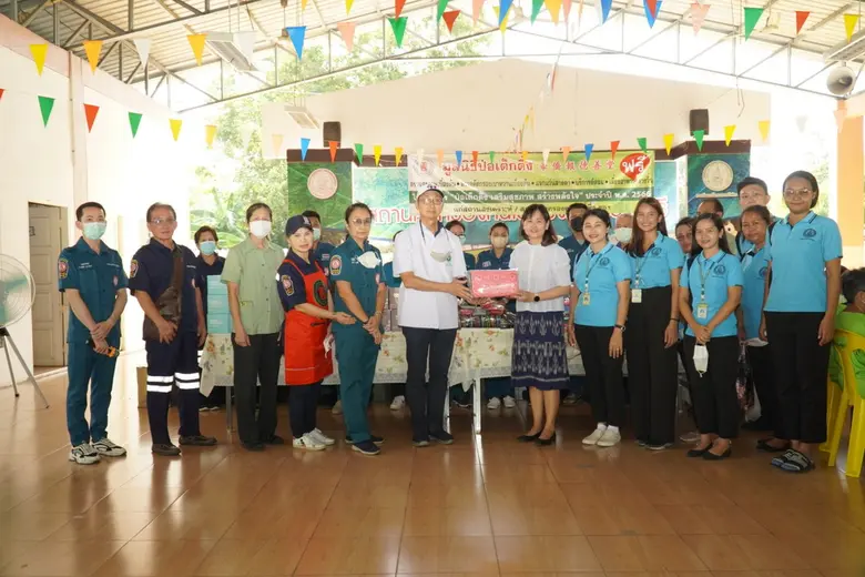 "ป่อเต็กตึ๊ง เสริมสุขภาพ สร้างพลังใจ" นำห...