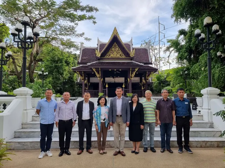 สุพัตรา จิราธิวัฒน์ , พลเอกสุรเชษฐ์ ชัยวง...