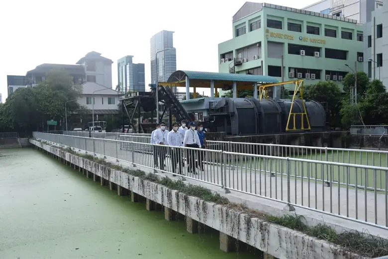 นายสุราษฎร์ เจริญชัยสกุล ผู้อำนวยการสำนัก...