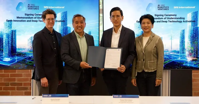 คุณนาถฤดี โฆสิตาภัย รองกรรมการผู้จัดการให...