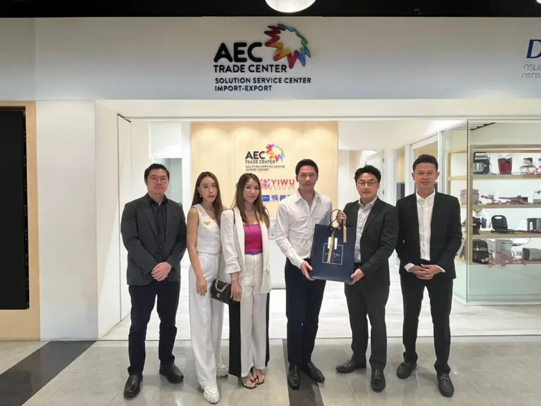 Mr. Thanachote Boonmechote, Managing Dire...