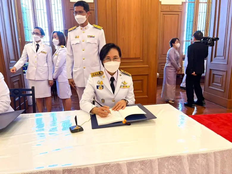 วว. ร่วมลงนามถวายพระพรชัยมงคลสมเด็จพระนางเจ้าฯ พระบรมราชินี