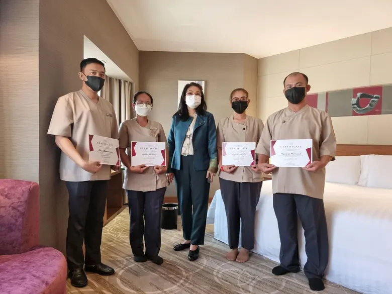 โรงแรมเซ็นทารา แกรนด์ แอท เซ็นทรัล พลาซา ...