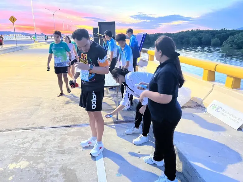 โรงพยาบาลเอกชลได้ร่วมสนับสนุน การดูแลด้านการแพทย์ และ จุดปฐมพยาบาล ให้กับนักวิ่งกิจกรรมเดิน - วิ่ง CN Angel Run Minimarathon 2023 ครั้งที่ 1