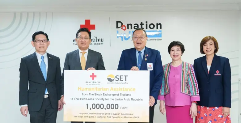 นายภากร ปีตธวัชชัย กรรมการและผู้จัดการ พร...