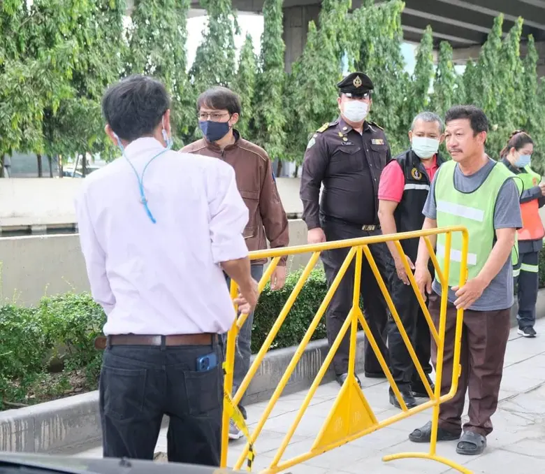 เขตพญาไทร่วมกับ กปน.ปรับปรุงทางเท้าริมคลองประปา ถ.พระรามที่ 6