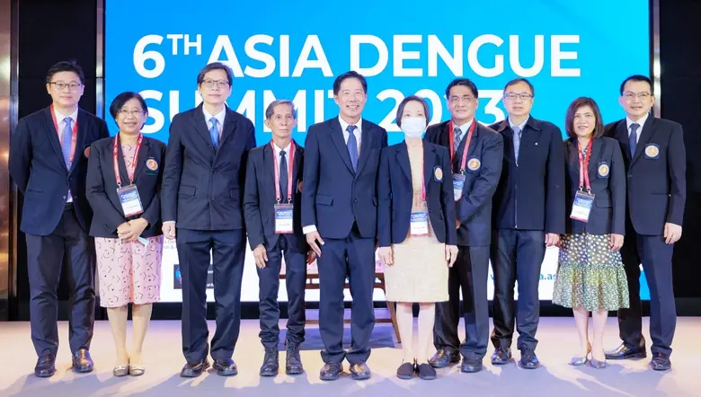 ผู้เชี่ยวชาญด้านไข้เลือดออกระดับโลกร่วมกันจัดประชุมเพื่อหารือความร่วมมือจากภาคส่วนต่างๆ เพื่อลดอัตราการเสียชีวิตจากไข้เลือดออก