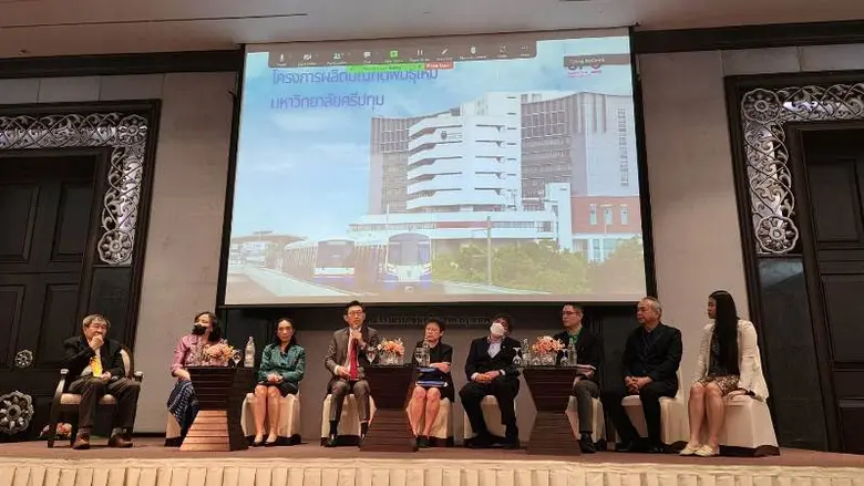 รองอธิการบดี มหาวิทยาลัยศรีปทุม ร่วมอภิปร...