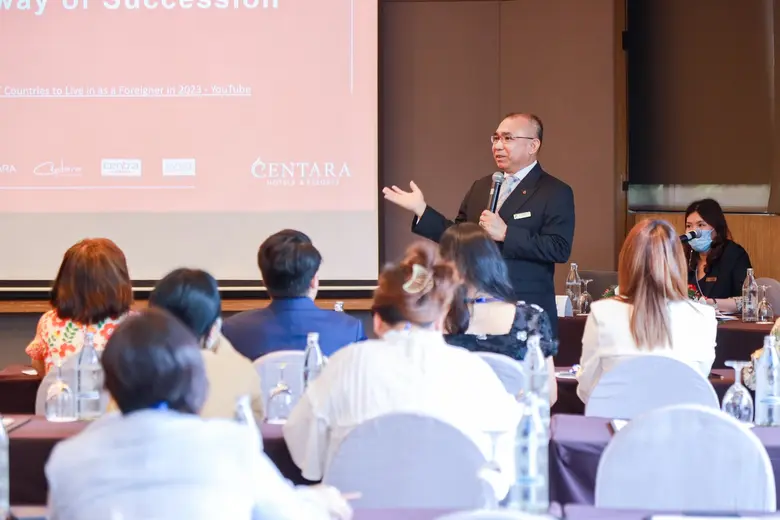 เซ็นทาราแกรนด์ ลาดพร้าว จับมือหอการค้าไทย จัดโครงการศึกษาดูงานสถานประกอบการต้นแบบที่ดี