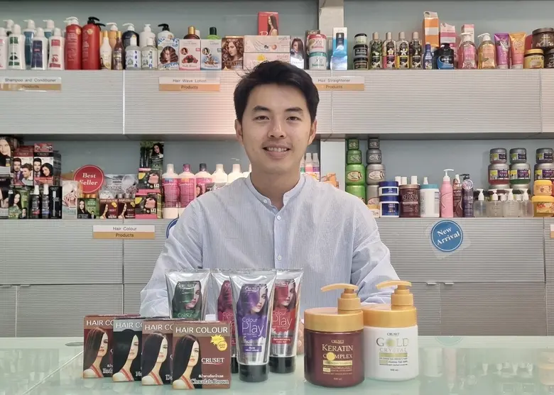 นายนที จรัสสุริยงค์ ผู้ช่วยผู้อำนวยการฝ่า...