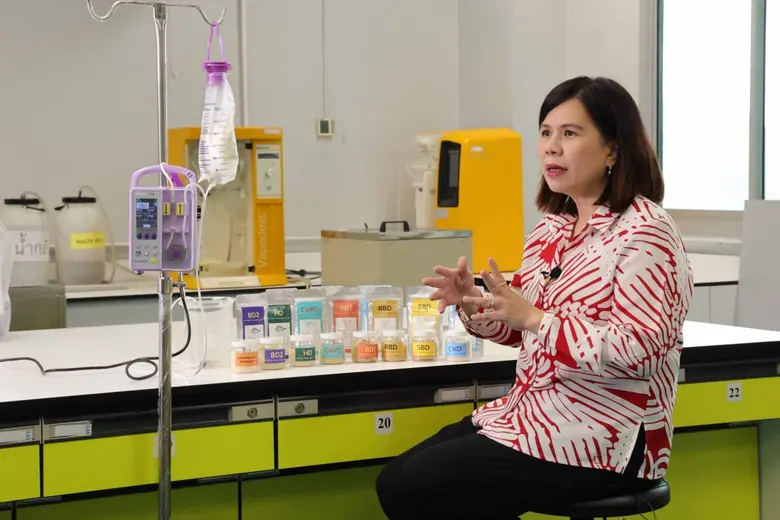 สถาบันเทคโนโลยีพระจอมเกล้าเจ้าคุณทหารลาดก...