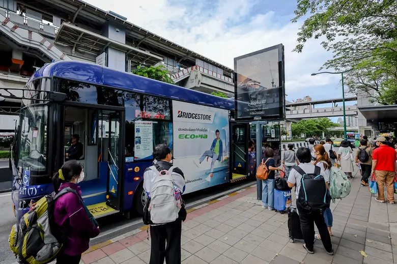 บริดจสโตนส่งมอบยางสำหรับรถโดยสารพลังงานไฟฟ้าแก่ไทย สมายล์ บัส ร่วมสนับสนุนสังคมไทยสู่สังคมแห่งยานยนต์พลังงานไฟฟ้าอย่างยั่งยืน