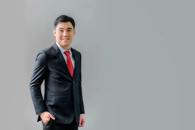 ยกนิ้วให้ผู้บริหารหนุ่มไฟแรง "พีรพันธ์ จิ...