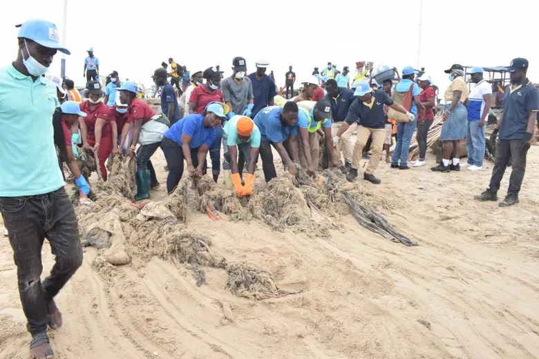 Over 460 Thai Union volunteers across the world collect 10 tons of trash on World Oceans Day