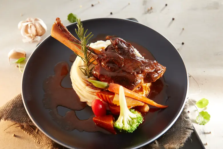 "Meals &amp; More" จัดกิจกรรม #มิถุนานี้มีแต่ให้ แจก Gift Voucher ทานฟรี! 3 รางวัลเอาใจสายรีวิว วันนี้ - 2 ก.ค. 66 เท่านั้น