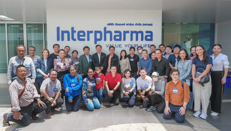 ดร.ตฤณวรรธน์ ธนิตนิธิพันธ์ ประธานเจ้าหน้า...