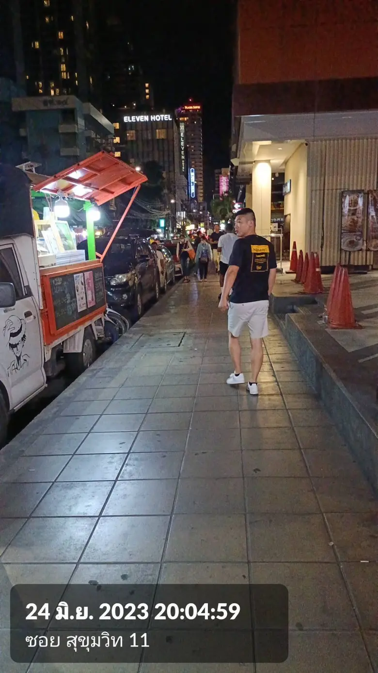 เขตวัฒนาคืนทางเท้าให้ประชาชนสัญจร เตรียมยกเลิกทำการค้าในซอยสุขุมวิท 11