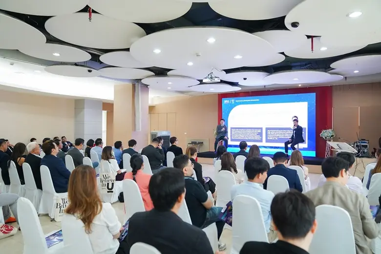 ม.ศรีปทุม-ดีโหวต เปิดความสำเร็จโพลบล็อกเชน ครั้งแรกกับการสะท้อนเสียงจริงของประชาชน" จากศึกเลือกตั้ง 66 มุ่งต่อยอดโพลด้านเศรษฐกิจ-สังคม