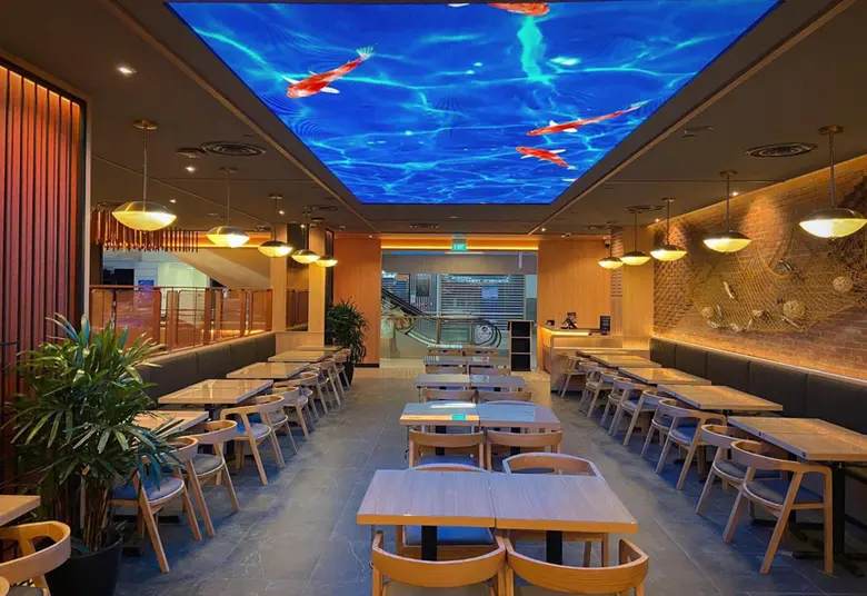 เปิดฮาวทูความอร่อยที่เลือกได้! "ปลาย่างกระทะร้อนสไตล์ฉงชิ่ง" เมนูซิกเนเจอร์ประจำร้าน "ริเวอร์ไซด์ กริลล์ ฟิช"