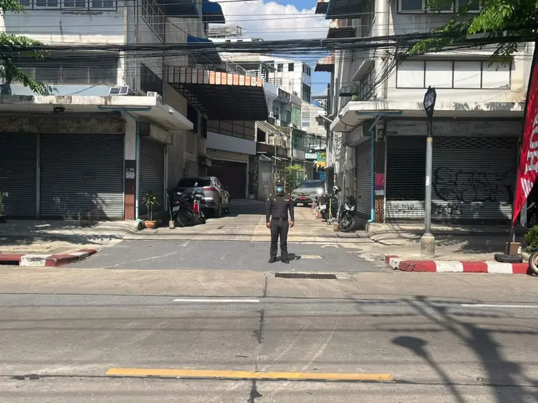 นายสุเมธ อมรศรีวรากุล ผู้อำนวยการเขตยานนา...