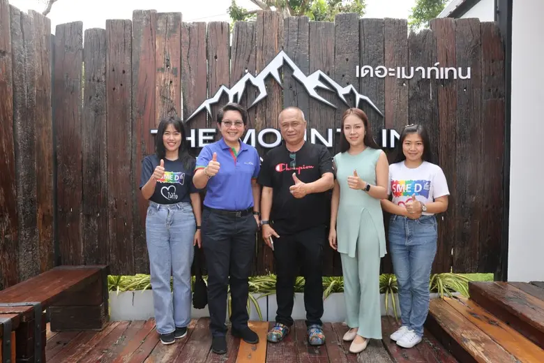 SME D Bank ลงพื้นที่เยี่ยมชมกิจการลูกค้า จ.สกลนคร ชูธง 'เติมทุนคู่พัฒนา' เสริมศักยภาพผู้ประกอบการสู่ความสำเร็จยั่งยืน