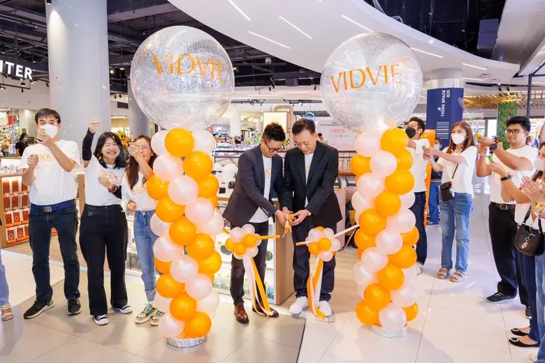 บริษัท ซีอีแอล เทรดดิ้ง จำกัด ซึ่งเป็นบริ...