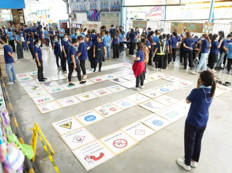 ผู้บริหาร บ.สแตนดาร์ด แมนูแฟคเจอริ่ง จำกัด เปิดงานสัปดาห์ 5ส และความปลอดภัย (5S &amp; SAFETY WEEK)