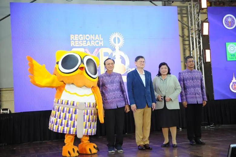 รมว.อว.เปิดมหกรรมงานวิจัยส่วนภูมิภาค ครั้งที่ 12 ที่ม.วลัยลักษณ์ ชูแนวคิดภาคใต้โมเดล นำงานวิจัยพัฒนาคุณภาพชีวิตอย่างยั่งยืน