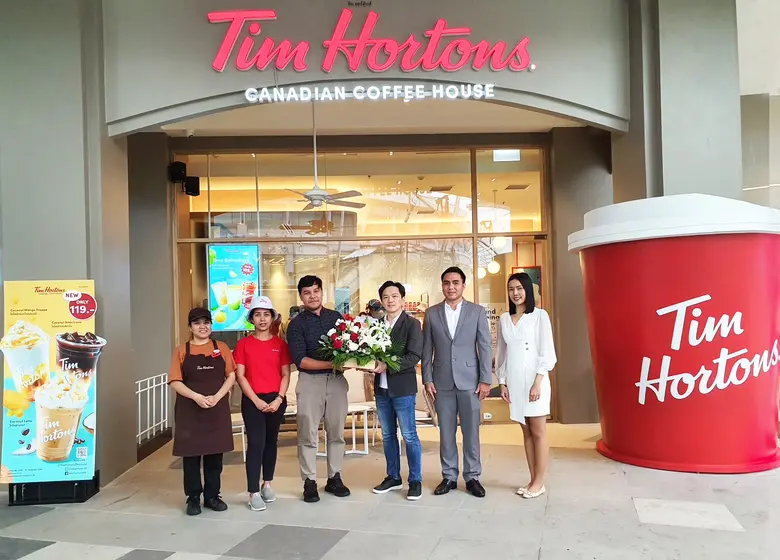 นายแจ็คกี้ เธีย ผู้จัดการทั่วไป ศูนย์การค...