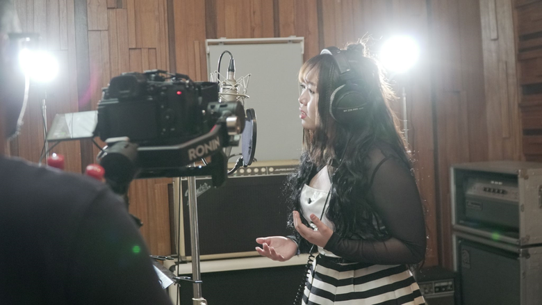 พร้อมสะกดใจด้วยเสียงร้องทรงพลังและคุณภาพจ...