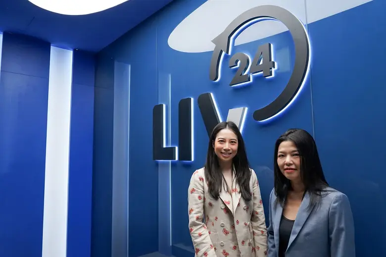 นางสาวนิรมล ดิเรกมหามงคล (คนขวา)ผู้อำนวยก...