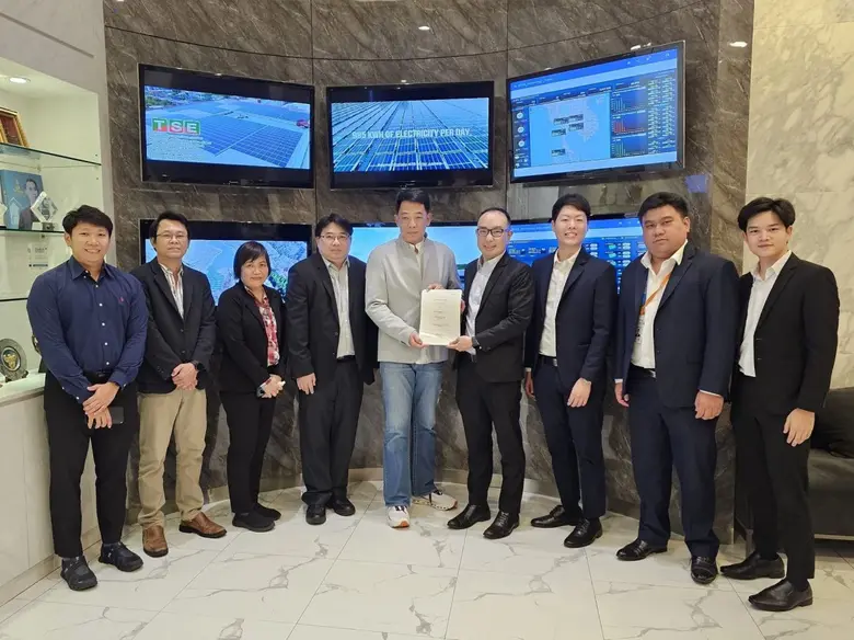 คุณสมภพ พรหมพนาพิทักษ์ ประธานเจ้าหน้าที่ฝ...