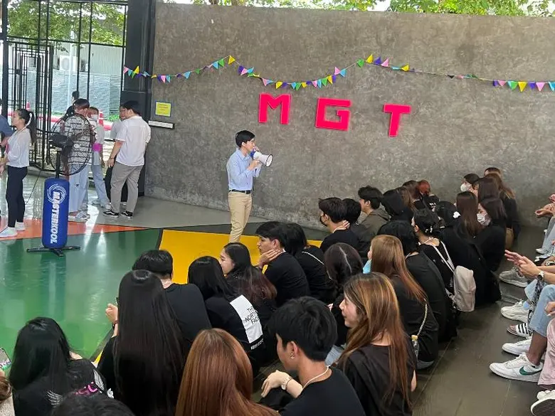 รศ.ดร.กัลยารัตน์ ธีระธนชัยกุล หัวหน้าสาขา...