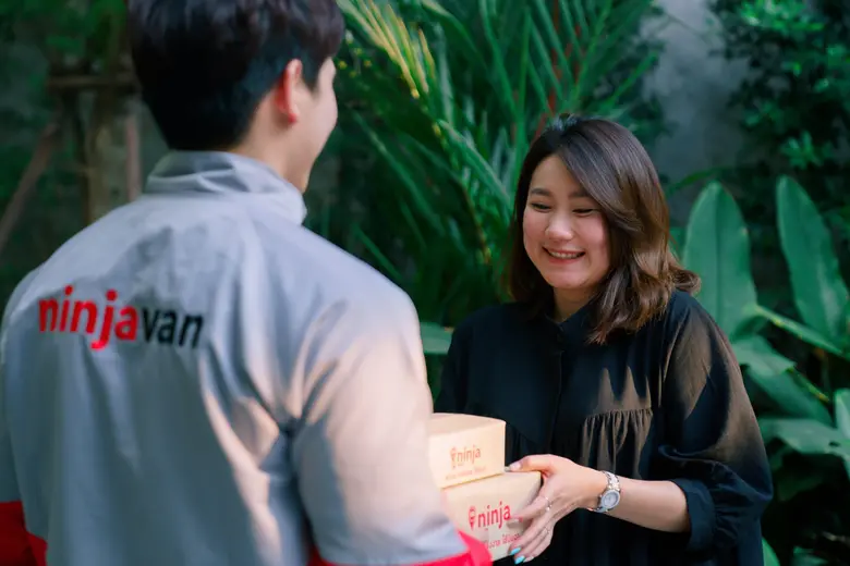 นินจาแวน ประเทศไทย หนึ่งในผู้นำบริษัทโลจิ...