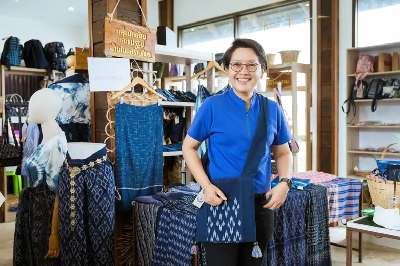 ภาคอุตสาหกรรมท่องเที่ยวและเกี่ยวเนื่อง เป...