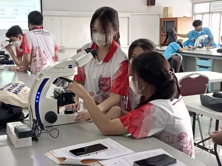 รศ.ดร.บุญมี กวินเสกสรรค์ คณบดีคณะวิทยาศาส...