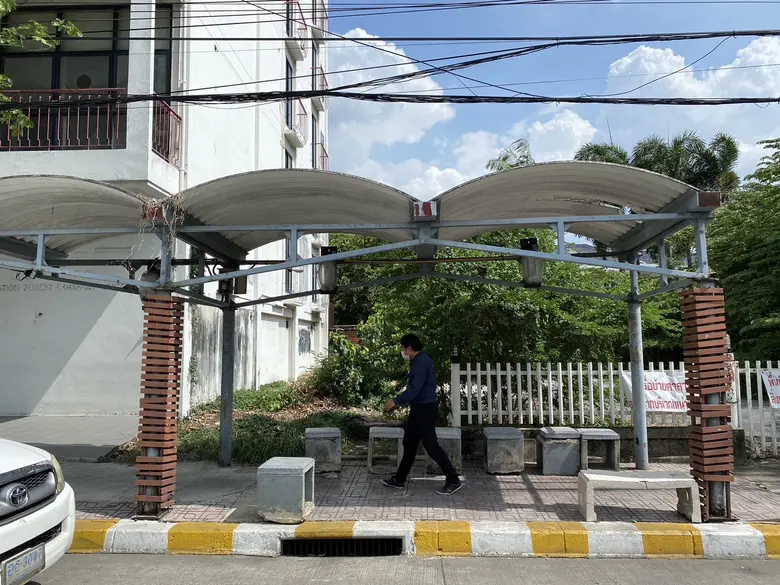 กทม.เตรียมสร้างศาลาที่พักผู้โดยสารรูปแบบใหม่บนถนนเทศบาลสงเคราะห์แทนหลังเดิมที่ชำรุด