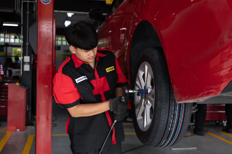 ค็อกพิทฉลองเปิดสาขาใหม่เอาใจคนรักรถย่านศาลายา พร้อมให้บริการด้านรถยนต์ที่ครบวงจร จัดเต็มด้วยผลิตภัณฑ์ และอุปกรณ์ชั้นนำคุณภาพสูงครบครัน