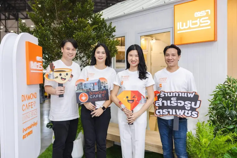 ดร.พิชญานันท์ ล้อวรลักษณ์ (ที่ 3 จากซ้าย)...