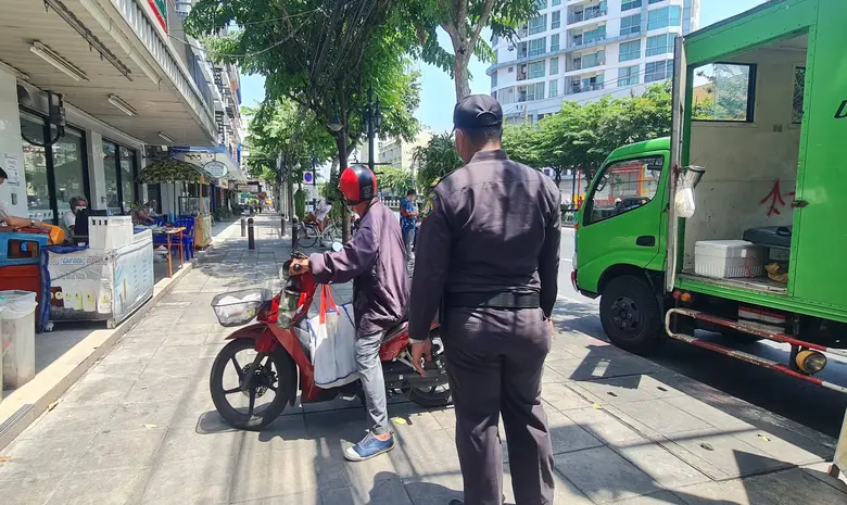 ว่าที่ร้อยตรี เดชาธร แสงอำนาจ ผู้อำนวยการ...