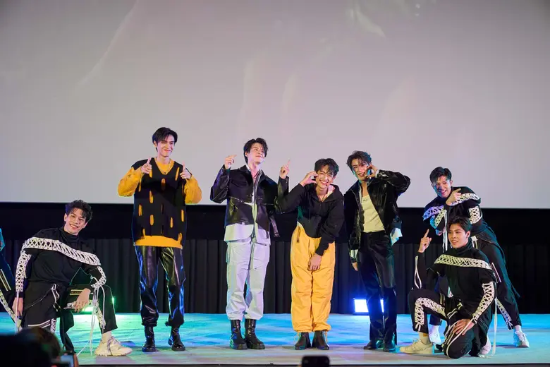 "พี-ไตเติ้ล-คอปเตอร์-เสือ" นำทีมนักแสดง เล่นใหญ่ โชว์ละครเวทีสุดพิเศษ ส่งท้ายตอนจบ ซีรีส์ "LA PLUIE THE SERIES ฝนตกครั้งนั้นฉันรักเธอ"