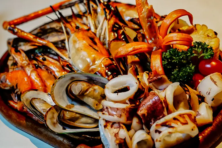 โปรโมชั่น Thai Twist Buffet Dinner ที่ห้องอาหารซิตี้ บิสโทร "มา 4 จ่าย 3"!