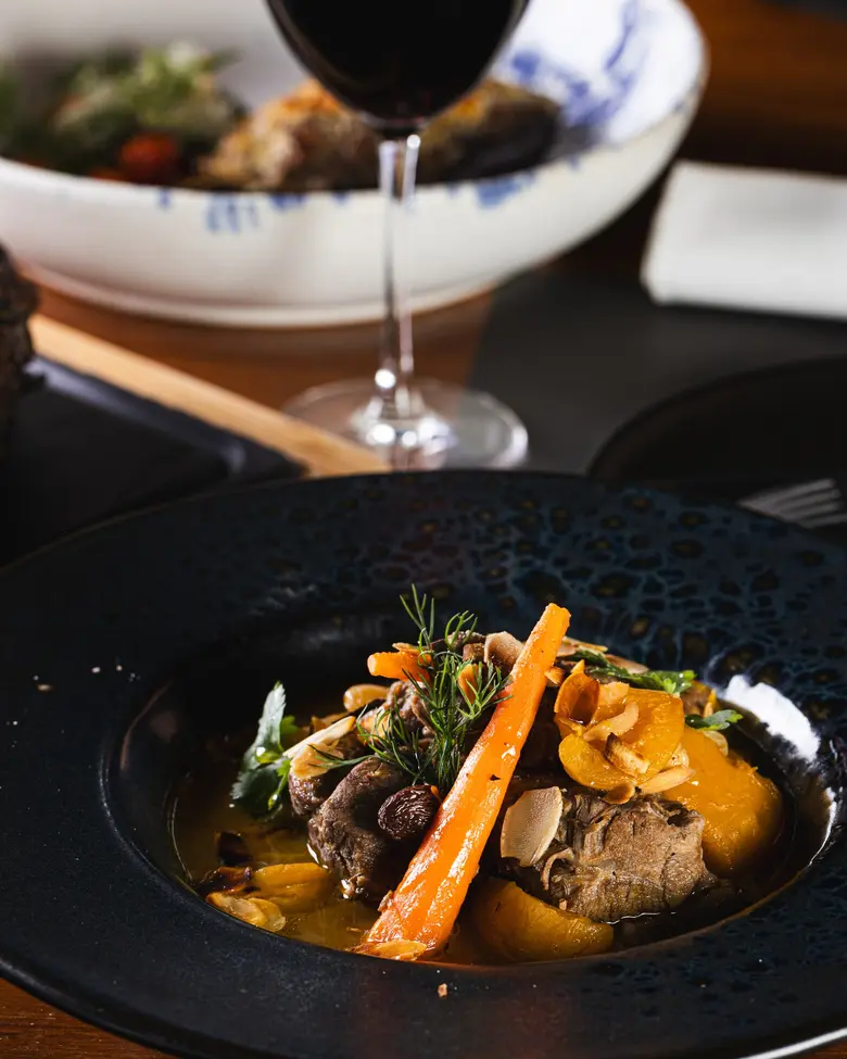 สการ์เล็ต และ Lumina Lamb นำเสนอเมนูสไตล์เมดิเตอร์เรเนียนด้วยเมนูพิเศษ 6 รายการ