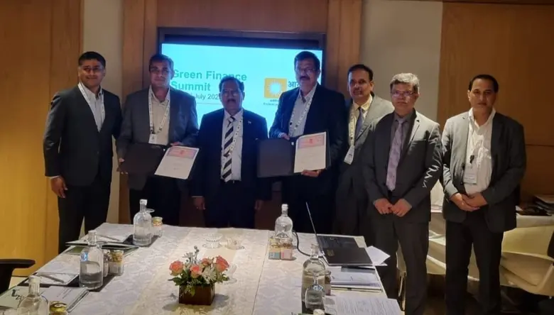 ~ ในระหว่างการประชุมที่จัดขึ้นแบบคู่ขนานข...