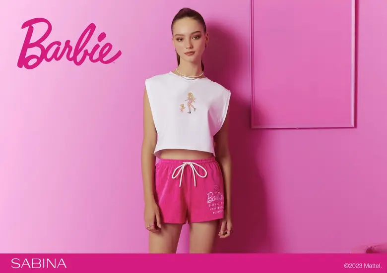 SABINA ส่งคอลเลคชั่น 'บาร์บี้' รุกกระตุ้นตลาดไตรมาส 3 รับกระแสภาพยนตร์ "บาร์บี้" สร้างรายได้สุดปัง ดันกระแสตอบรับคึกคัก