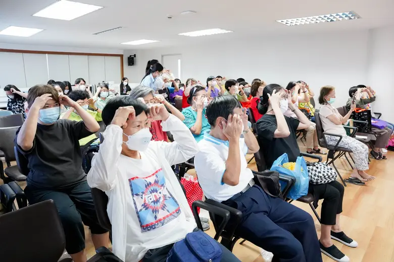 คลินิกการแพทย์แผนจีนหัวเฉียว จัดเสวนาภาษาหมอจีน หัวข้อ "โรคฮิตติดจอ (Computer Vision Syndrome : CVS)"