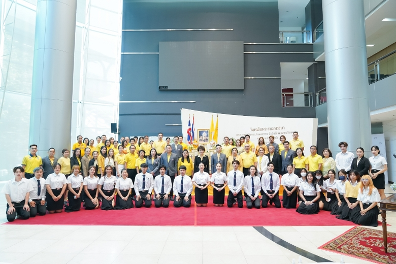 มหาวิทยาลัยศรีปทุม (SPU) จัดพิธีถวายพระพร...